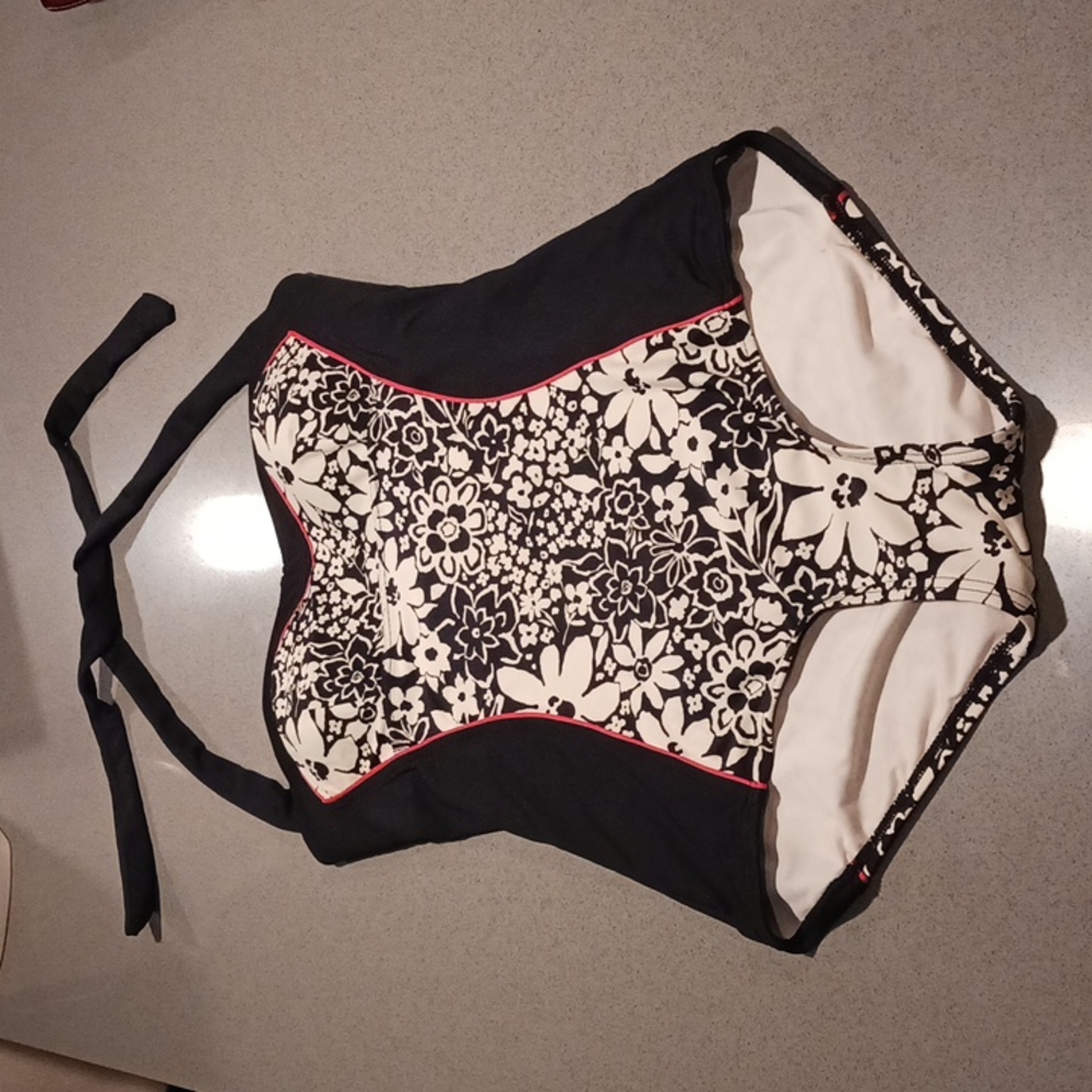 Kate Spade floral one-piece size small swimsuit